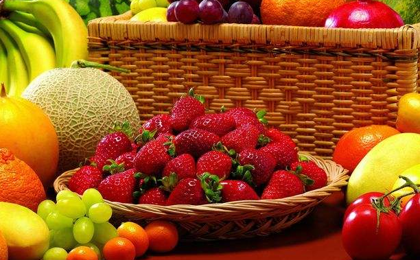 春季水果要注意的基本问题，草莓水分含量高